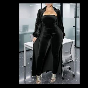 Elegant long black velvet cape